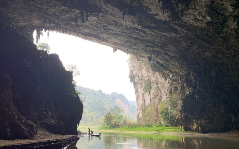 Grotte de Puong Ba Be