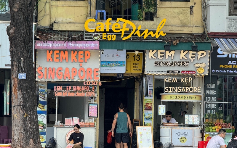 Caf&eacute; de Hanoi