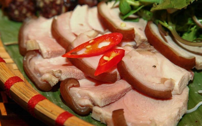 Plats &agrave; Mai Chau