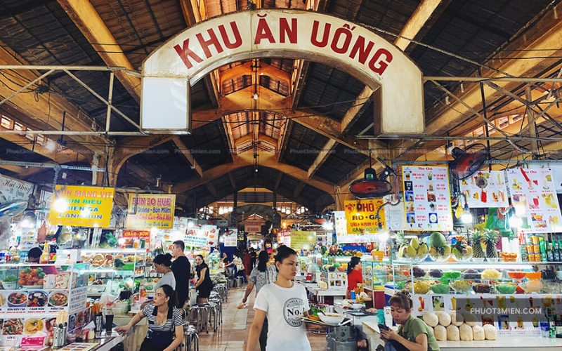 March&eacute; de Ben Thanh