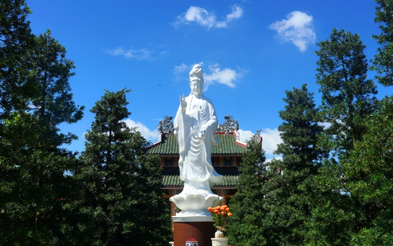 Bouddhisme au Vietnam : voyage au coeur des temples sacrés