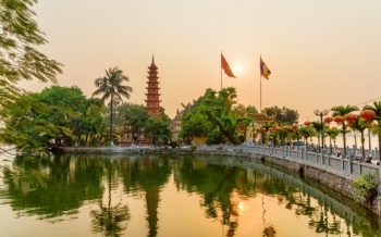 Pagode Tran Quoc : joyau bouddhiste du lac de l’Ouest